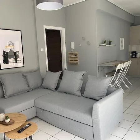 White Elephant Second Floor Apartment Volos Exterior photo